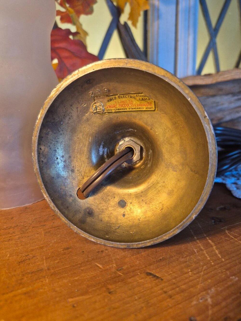 Cabinet of Curiosities 🧚‍♂️ Vintage Art Deco Boudoir Skyscraper Lamp - Picture 9 of 9